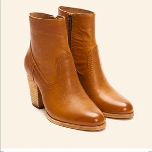 FRYE boots!! Brand new with tags and box, never been worn!